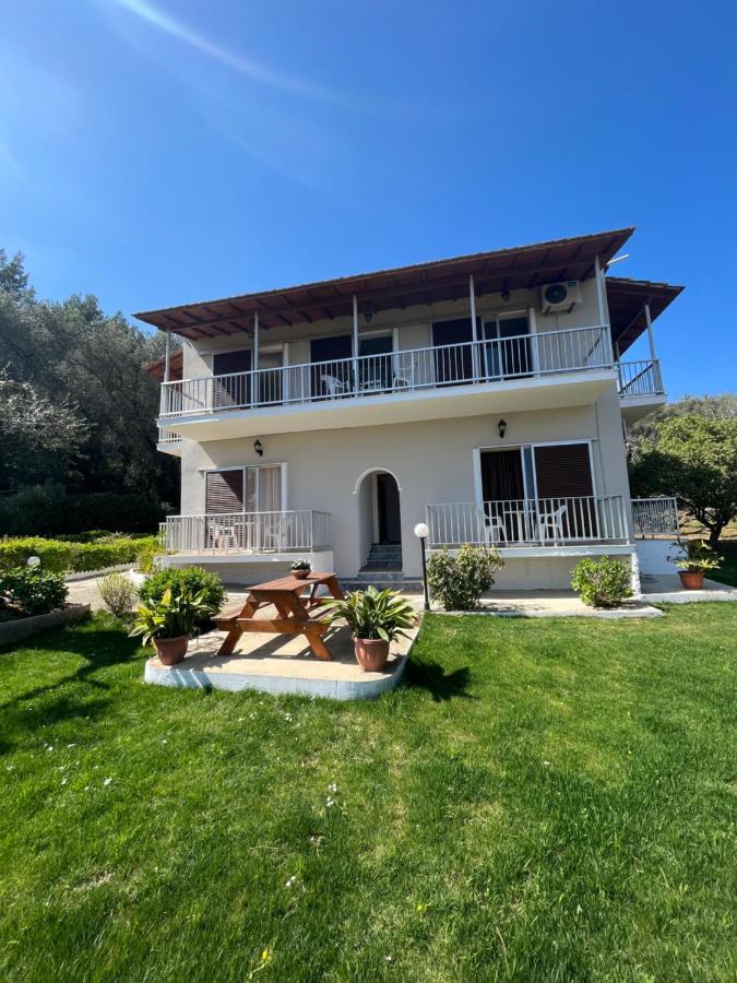 Apartment Ilias By Hotelius